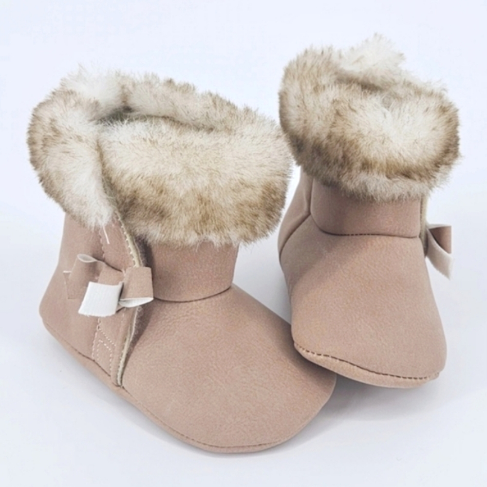 Carter's Child of Mine Baby Girl Pink Faux Fur Booties size 3 - 6 M